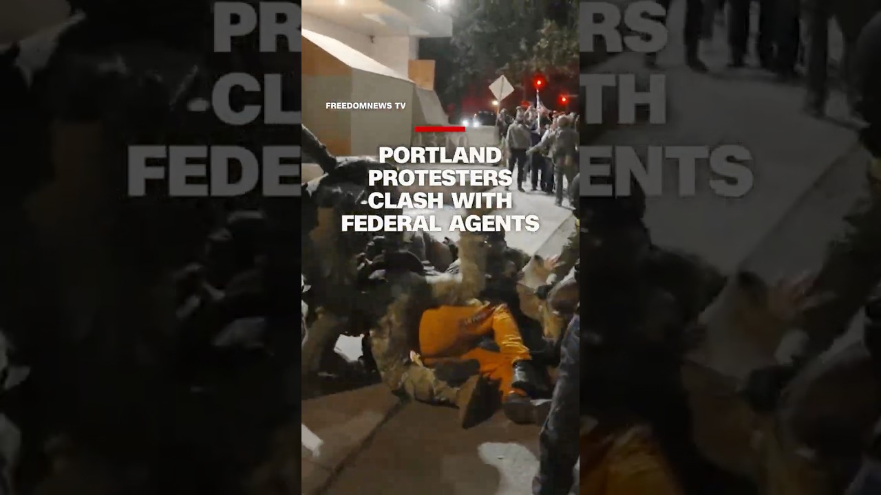Portland Protesters Clash With Federal Agents