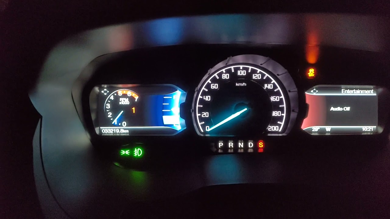 Ford Ranger 2.2 0-100 km/h 7sec all stock remap only - YouTube