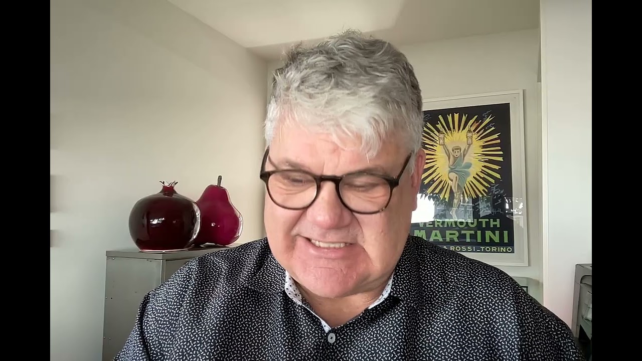 Очередной существенный профицит в международном торговом балансе товаров.