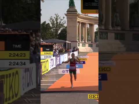Quand une médaille de bronze est aussi belle qu'un titre mondial #shorts #worldathletics #sports