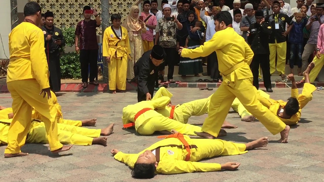 Khataman akbar SBDS Tiga Serangkai Cabang Kalisat