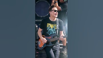 How to get Blink 182