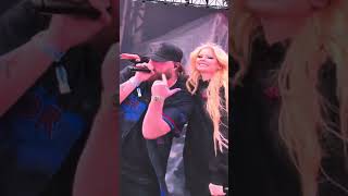 Avril Lavigne Joins Nate Smith for “Bulletproof” at Boots and Hearts Music Festival