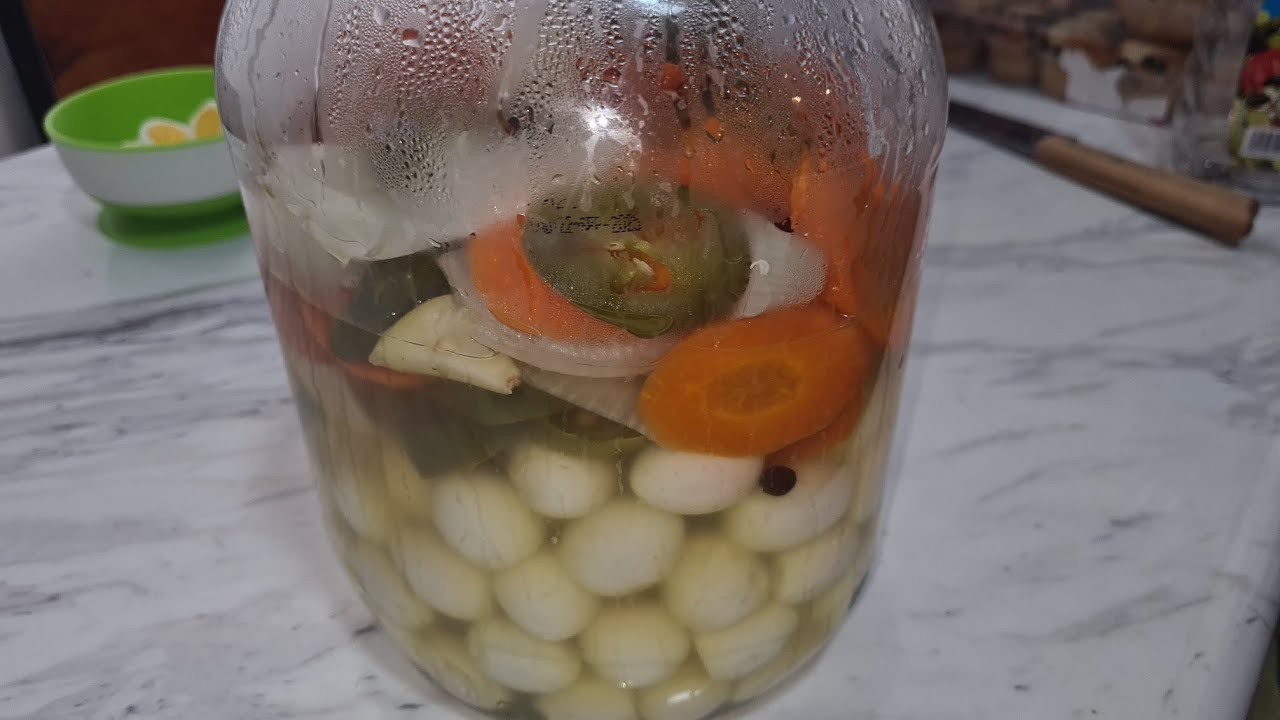 como hacer huevos de codorniz en escabeche