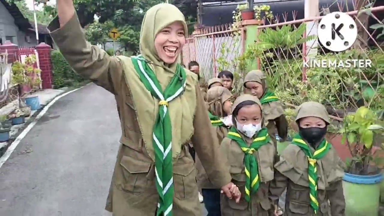 Paud Aisyiyah 02 Pati jalan sehat dengan HW