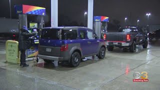 Weather disrupts holiday travel plans in Philadelphia
