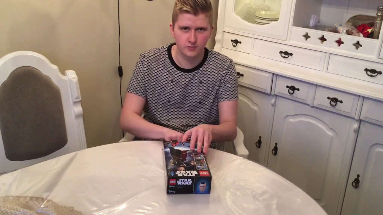 Building LEGO Star Wars Chirrut Imwe 75524