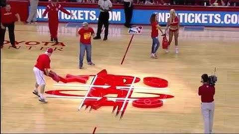Tic Tac Toe Epic Fail During Houston Rockets NBA Playoff Game
