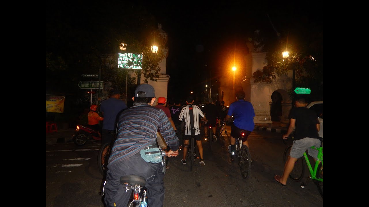 Wayahe Jogja Last Friday Ride | JLFR#166