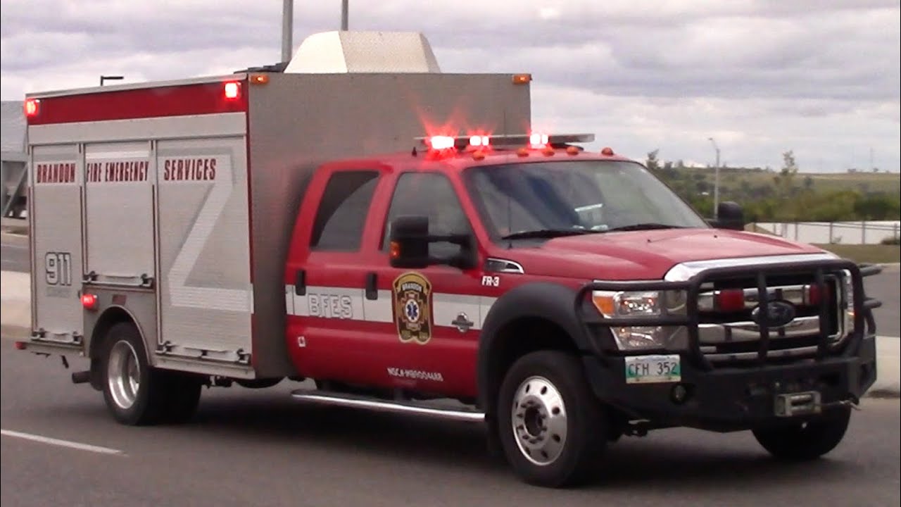 Brandon Fire Rescue, Ambulance 2-2 & Command Responding