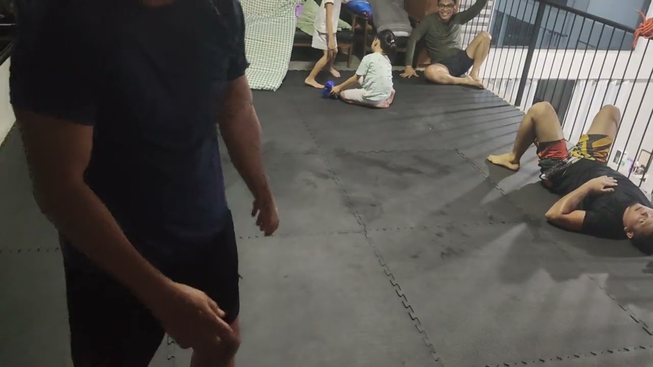 BJJ - Chill Roll lang bago mag new year!