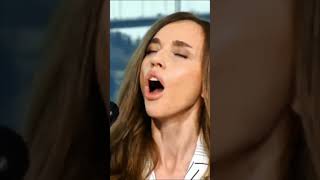 Gülşen - Ne Düşünürsen O Olur Resimi