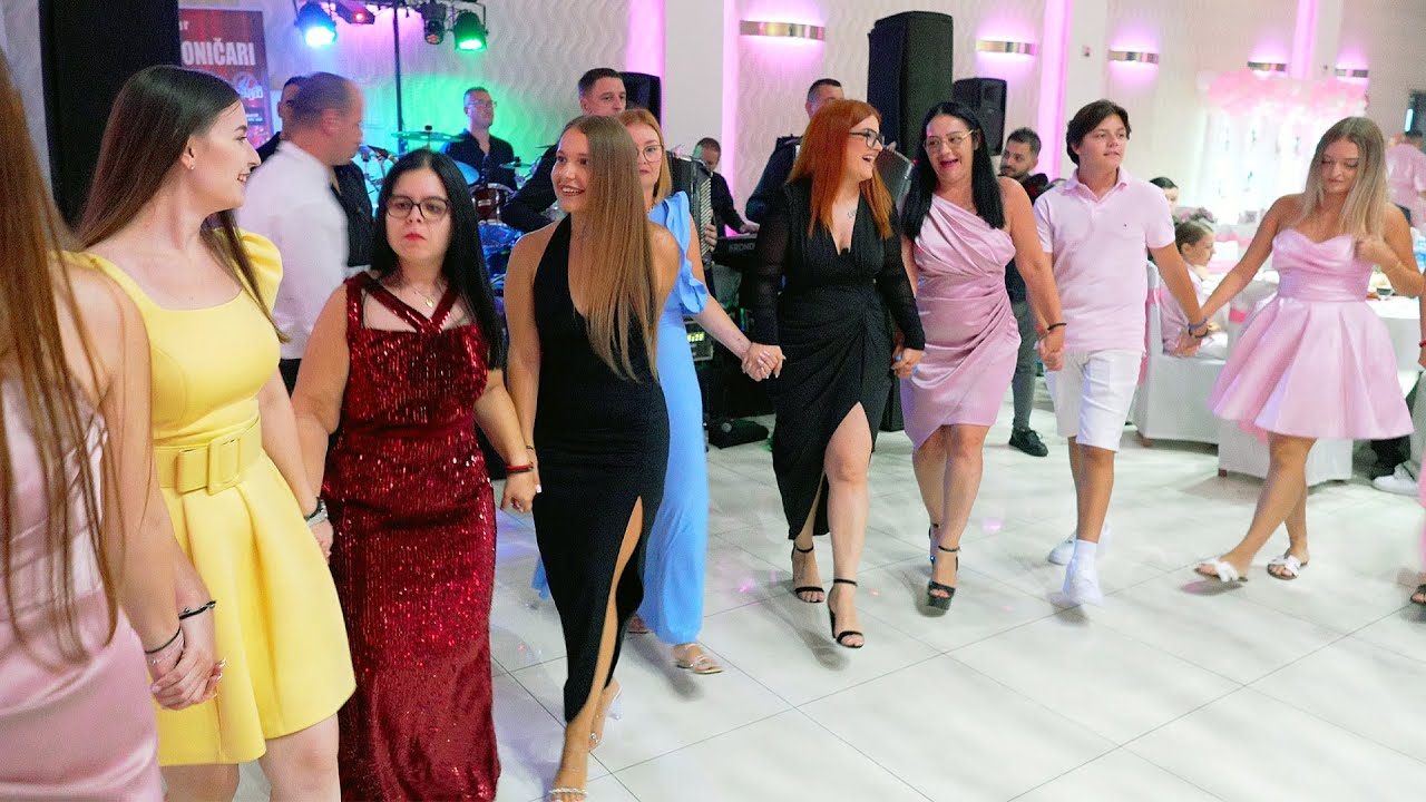 Orkestar MADJIONICARI - Jedan lep pocetak, punoletstvo Sofia