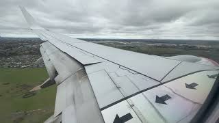 Virgin Australia Boeing 737-800 Landing at Melbourne Airport (MEL)