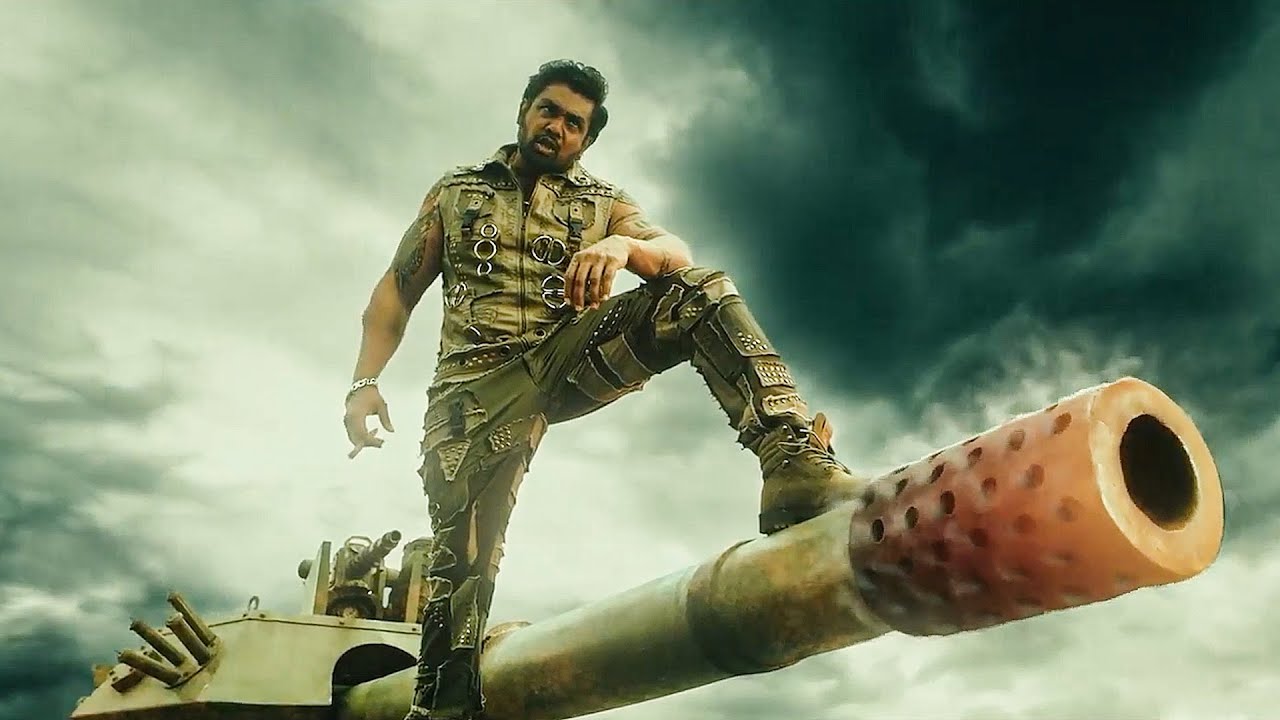 عايش علشان يحمي بلده لكنه تفاجئ بتوأمه اللي عاوز يدمرها فقرر ينتقم منه والصدمه لما بيظهرله شبيه تالت