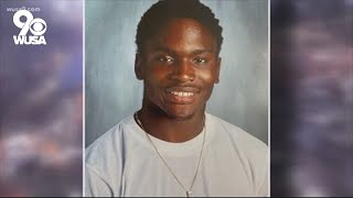 Loudoun high school football team honors former player who died last year