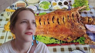 5 Hours of Roasting a WHOLE LAMB, Mongolian Food 老外第一次吃到內蒙的烤全羊，簡直沒有比這個更好的美味了！