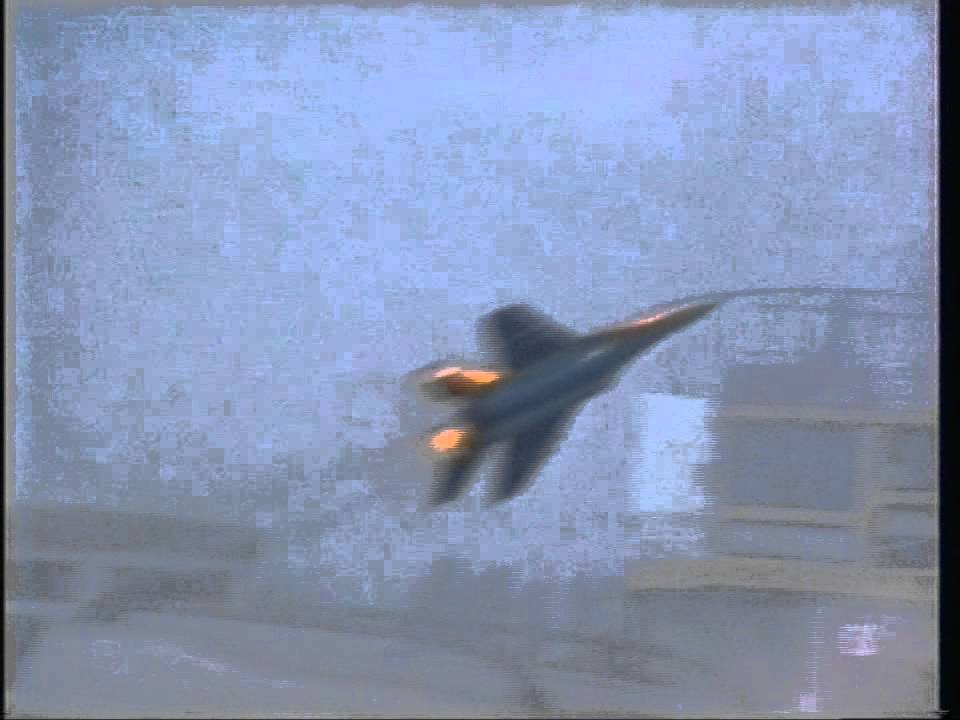 MIG Jet crash RIAT Airshow 1993, Fairford, UK - YouTube