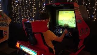 Outrun Arcade Gameplay