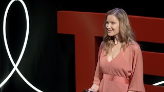 Cum să-ți găsești vocea. Călătorie de la șoaptă la strigăt | Melania Medeleanu | TEDxCluj