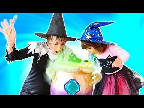 Бьянка и Маша Капуки колдуют с игровым набором Magic Mixies - Игры для детей в шоу Привет, Бьянка!