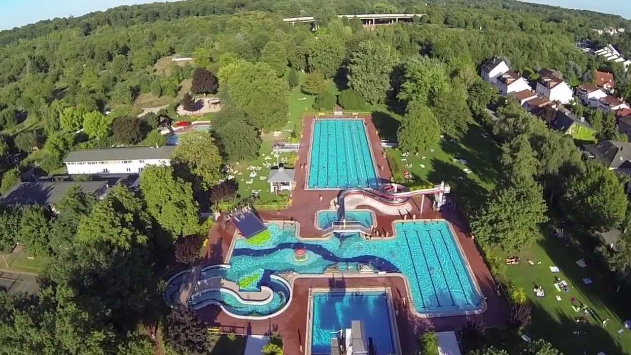 fliegende-filmkamera-quadrokopter-gopro-black-freibad-langen-youtube