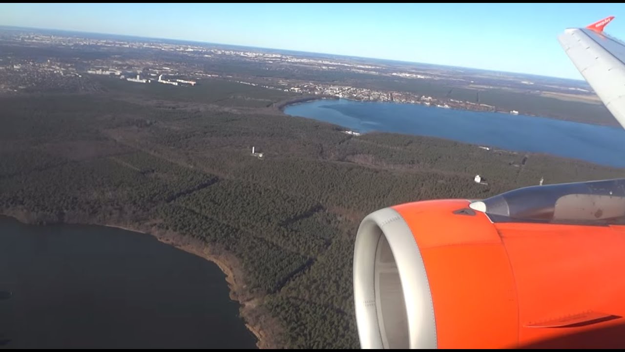 easyJet A319 Landing Berlin Schönefeld (beautiful view)