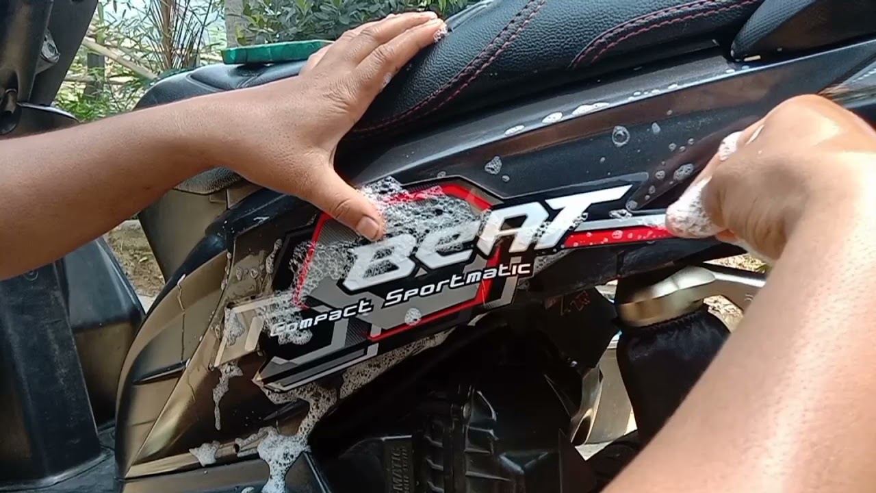 intip hasil dari repaint dan pasang striping motif ORI , BeAT KARBU 2008 jadi seperti baru lagi.!!!