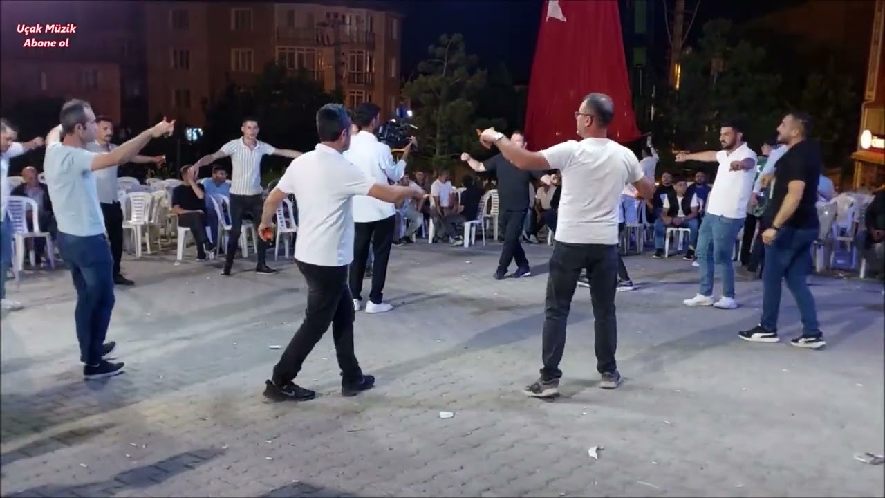 Bir Elinde Bağlama Çiçekdağı Kara kara Kazanlar Özkan Ağartan HD Video