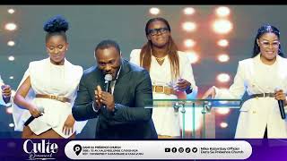 LOUANGE PLUS LIVE // Mike Kalambay feat Son des Lévites