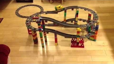 Lego Duplo Train 2 level layout