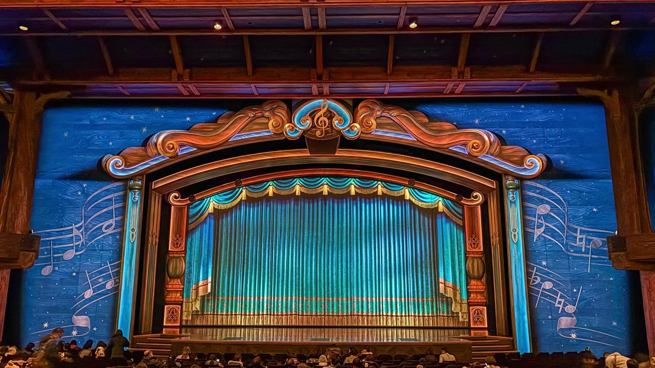 5 minutes pre-show announcement] Mickey's Magical Music World