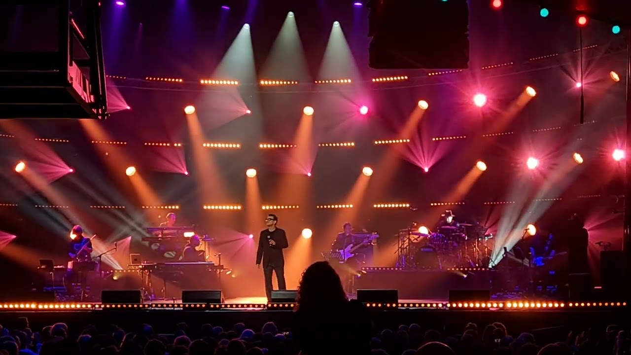 Marc Lavoine - Toi mon amour, live, Olympia, Paris, 17th October 2022, LEURS VOIX POUR L'ESPOIR
