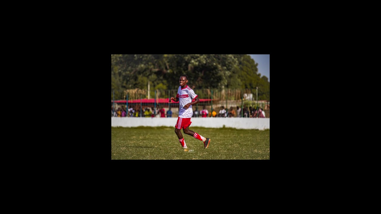 jalkapallolahjoitus by Juri Franska Oy