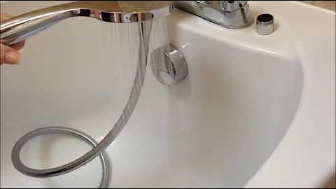 Turn Your Bath Tap into an instant Shower with the revolutionary Quick Fit Tap Aerator by H2OLOW.COM