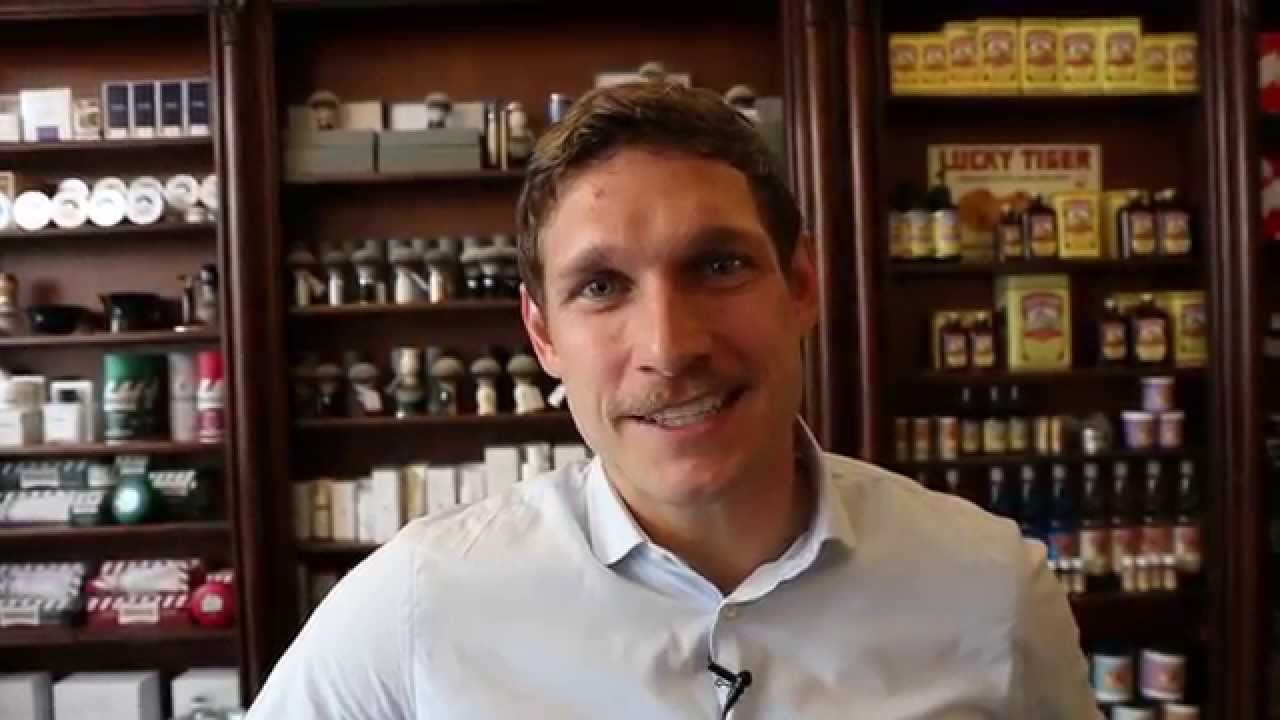 Moritz Volz vs. Benedikt Höwedes // Movember 2014