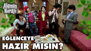 Kızlar Erkek Kılığına Girdi - Alemin Kralı 30. Bölüm