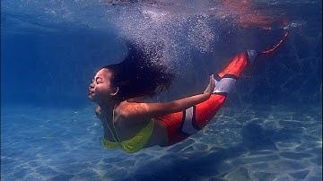 Mitch -  Underwater Mermaid Photo Shoot BTS