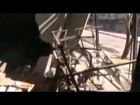 حمص باباعمرو دمار منزل بسب القصف المدفعي 20 2 2012