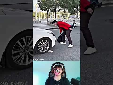 ESSE CARRO TÁ ANDANDO SOZINHO 🤣🤣🤣 #humor