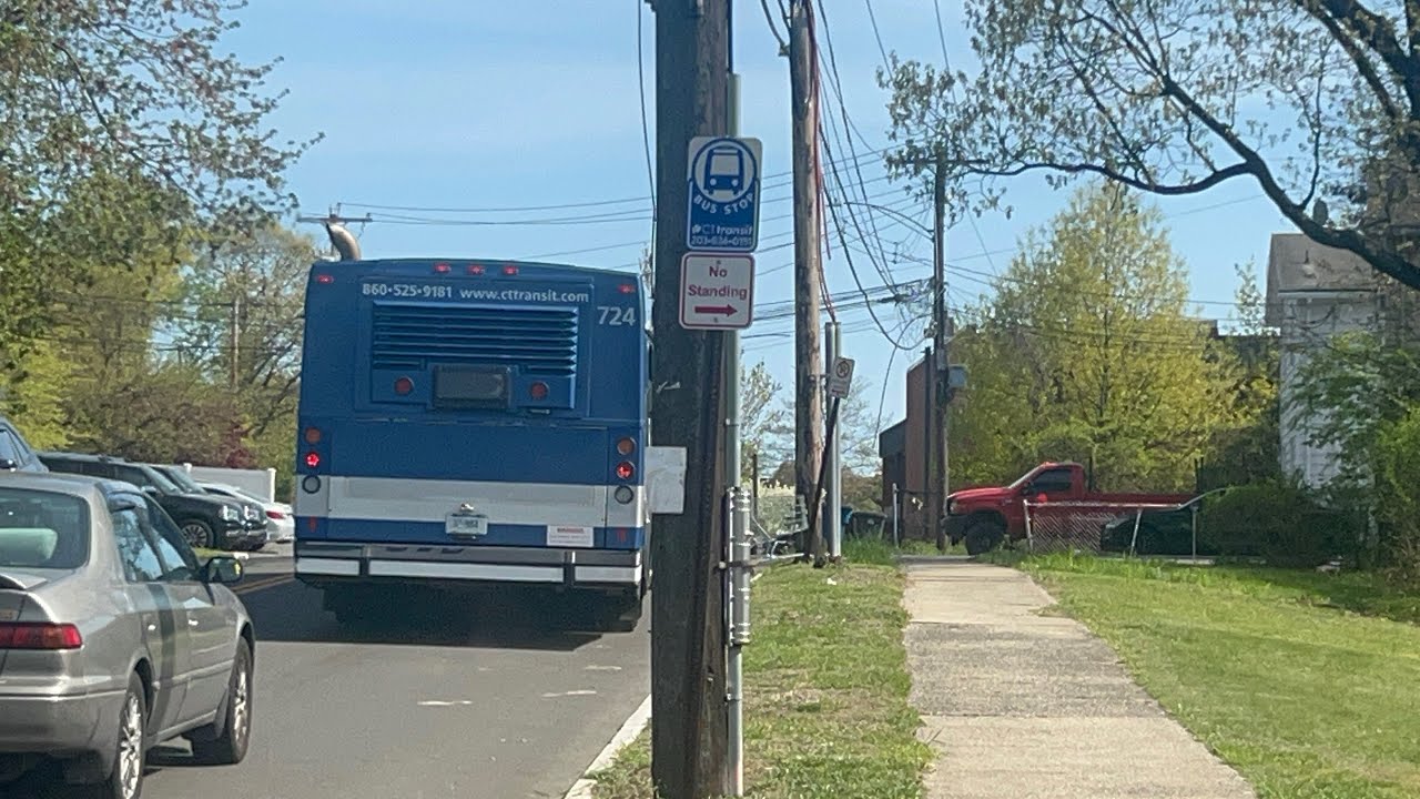 Ride on CTtransit 2007 D40LF #724 on route 215W to Barnes Avenue