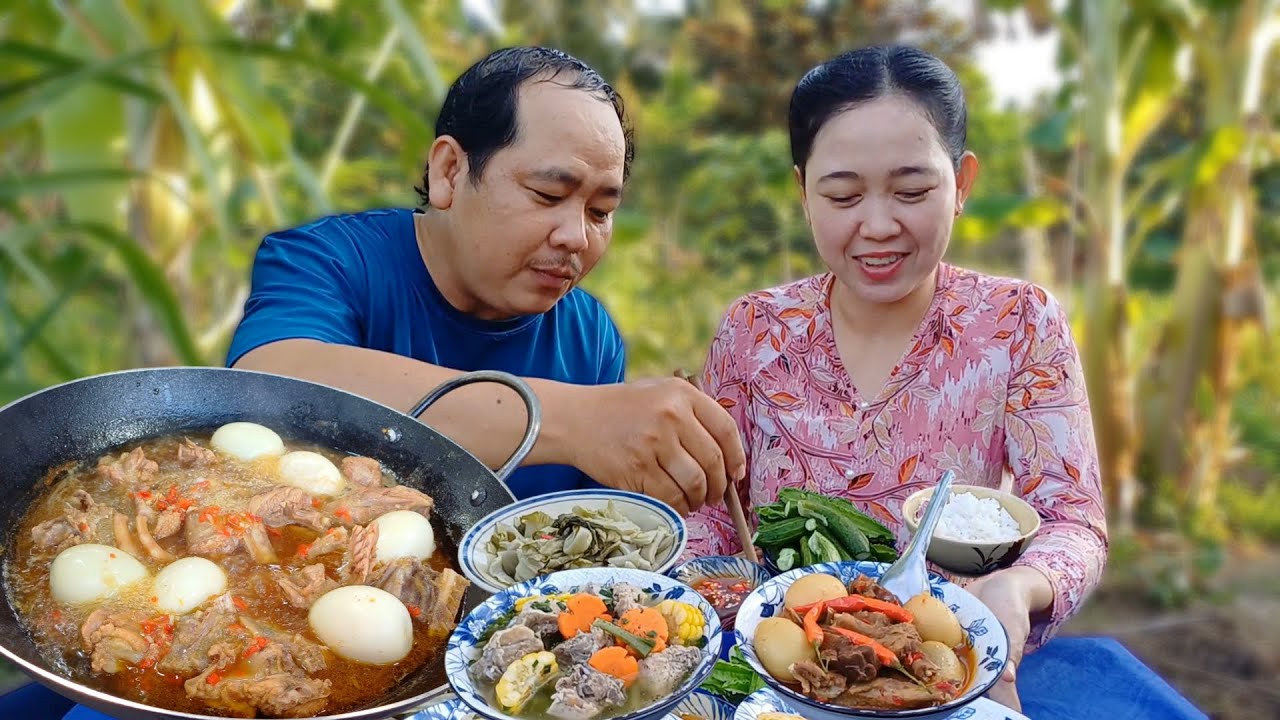 Outline Video Bữa Cơm Chiều Tuy Đơn Giản Mà Ngon Với Món Vịt Xiêm Kho Tàu Dưa Cải | CBQ