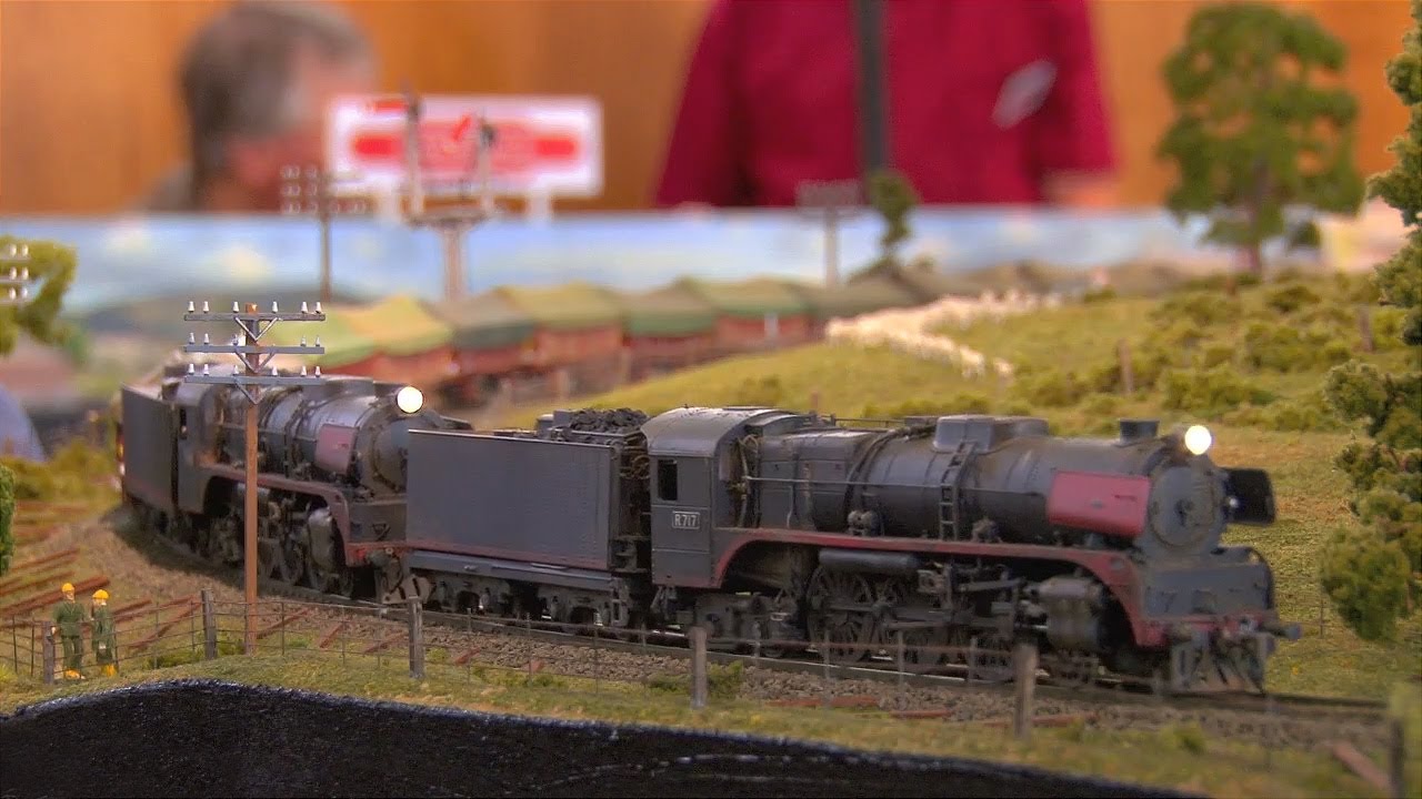 Miniature Trains : HO Scale "Gordon" Layout - YouTube