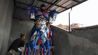 Cosplay optimus #optimus bandung#cosmake heroic #armor optimus #badut bandung