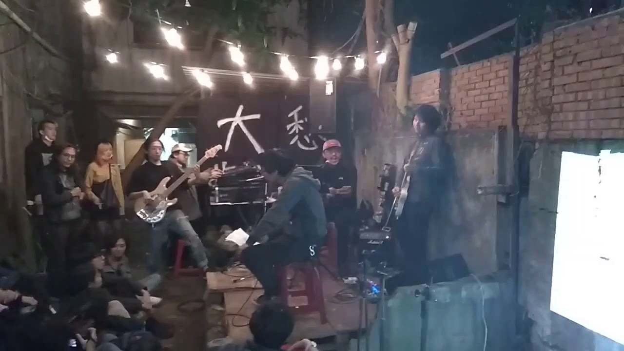 在 YouTube 上观看 無妄合作社 feat.蔣闊宇-檳榔&大好時光|大觀社區藝文祭 2018.12.15 在 YouTube 上观看 無妄合作社 feat.蔣闊宇-檳榔&大好時光|大觀社區藝文祭 2018.12.15