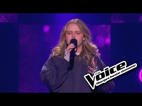 Mia Charlotte Skoge Nøringseth | Clown | Blind Auditions | The Voice Norway 2023