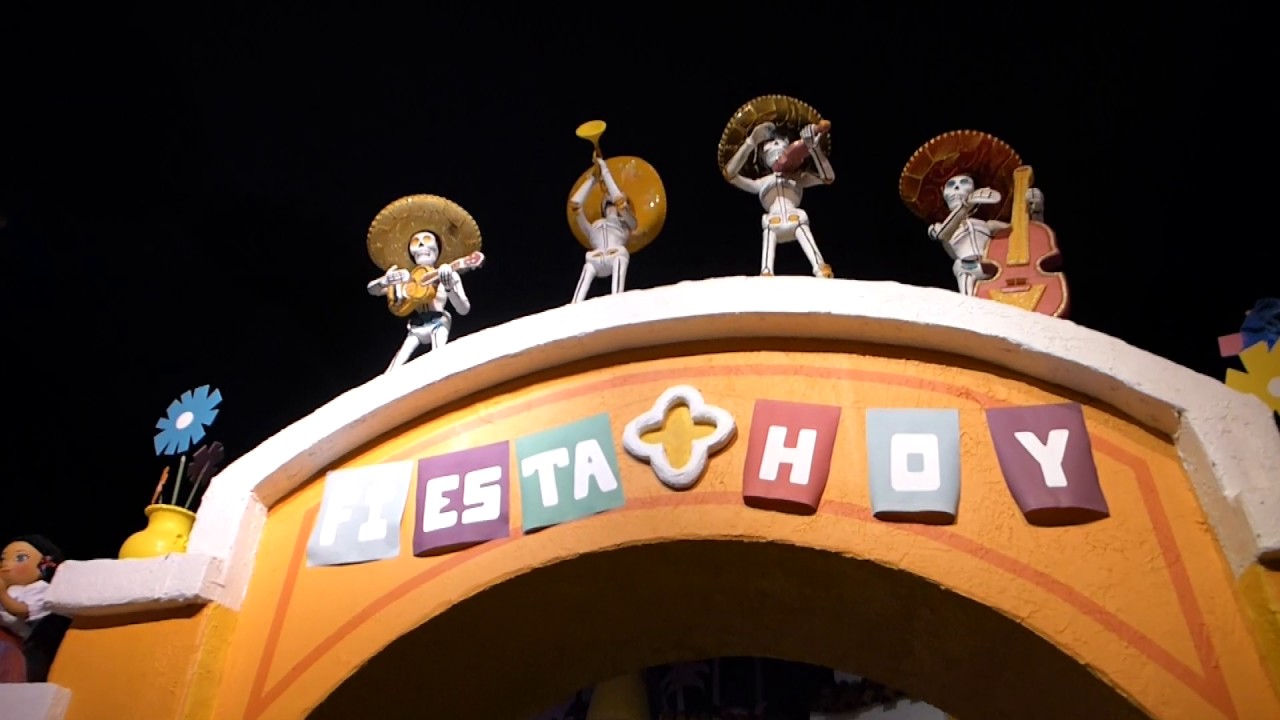 Walt Disney World - EPCOT - Mexico Pavilion - Gran Fiesta Tour Starring ...