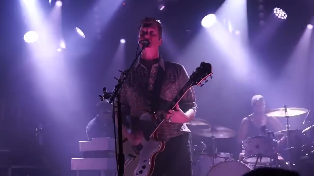 Queens of the Stone Age - Regular John live @ Teragram 2015 [Multicam]