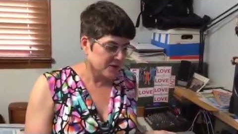 55-Second Manila Folder-Folding Tutorial