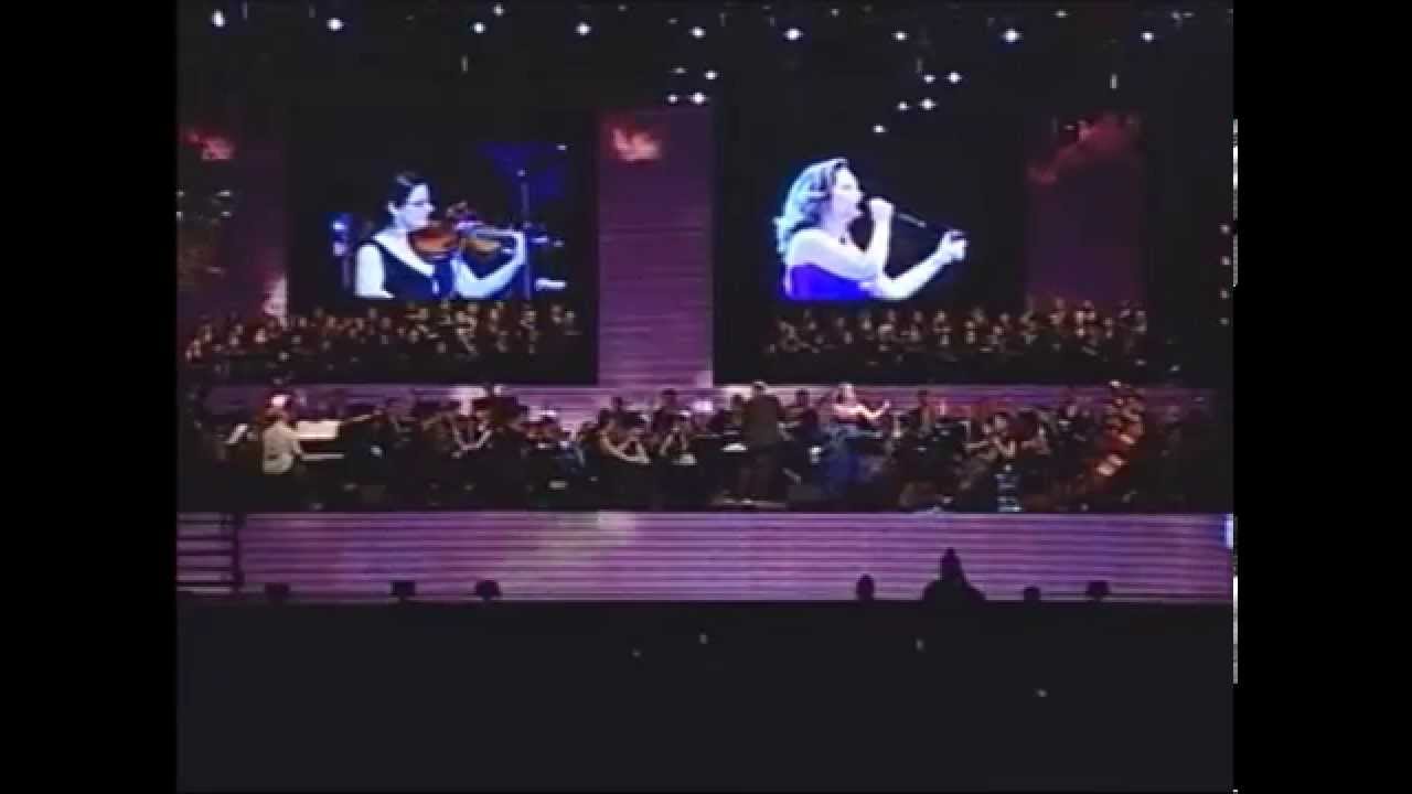 MARIA RITA: "Mainha Me Ensinou". Concertos Comunitários de Natal. POA. 14/12/14.